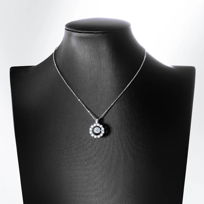 Round Pendant Necklace — 5mm / 6.5mm Moissanite, 925 Silver, detail view