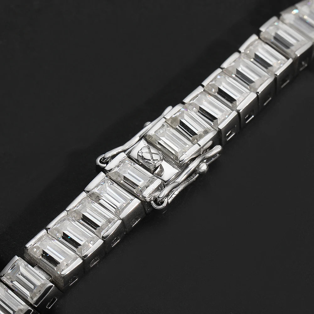 Emerald-Cut Tennis Bracelet — Moissanite, 925 Silver, detail view
