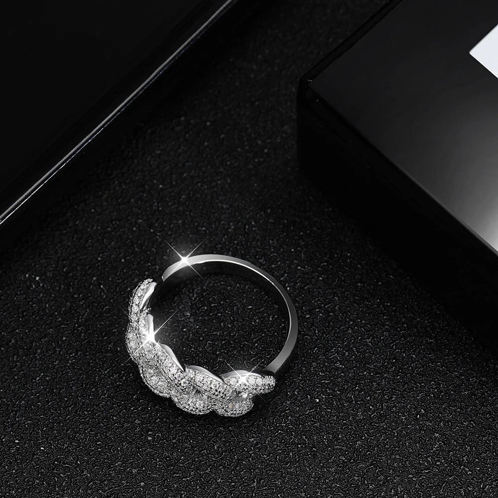 Cuban Link Ring — Moissanite, 925 Silver, detail view