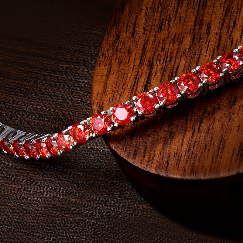 Tennis Bracelet — Moissanite, 925 Silver, detail view