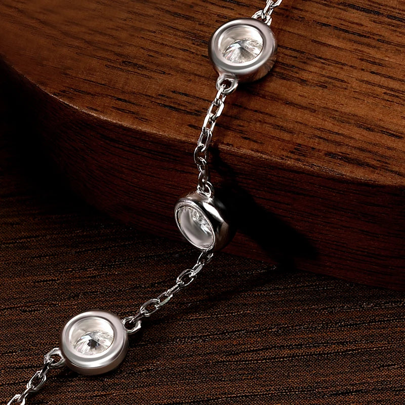 Tennis Bracelet — 4mm Moissanite, 925 Silver, detail view