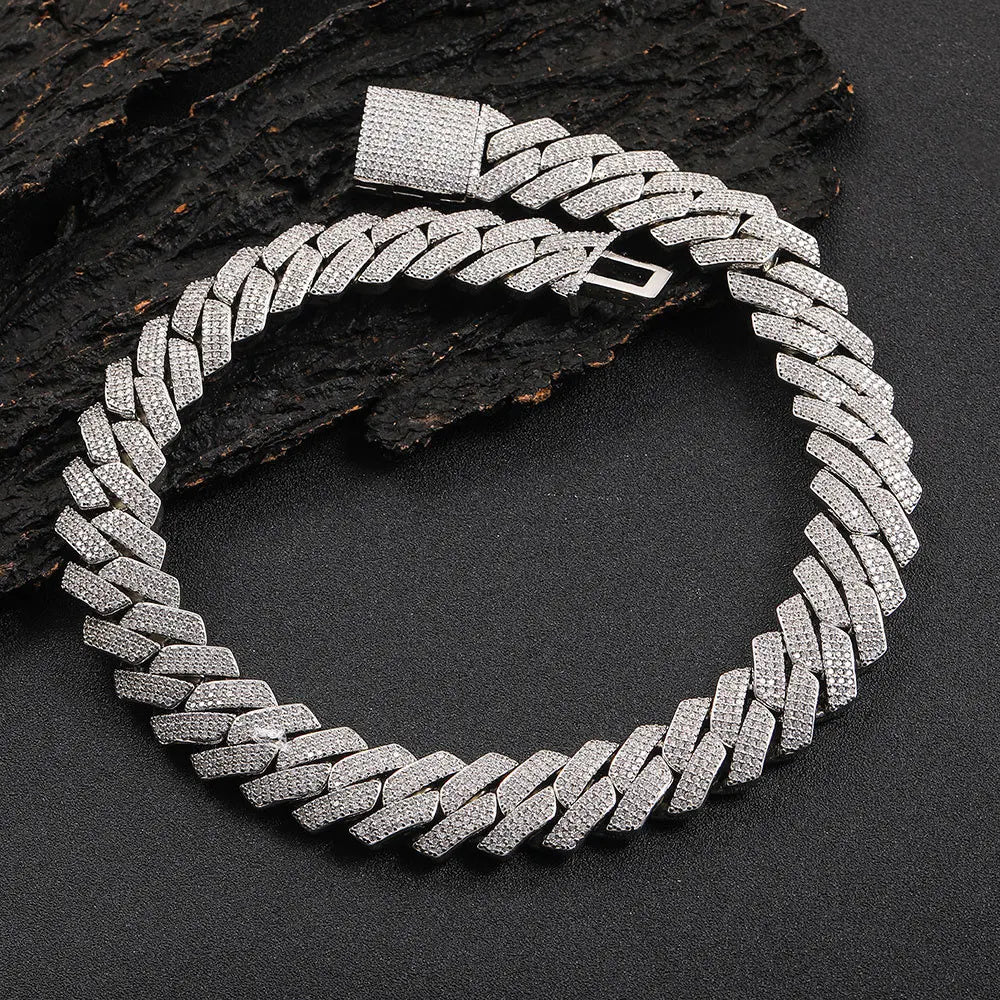Cuban Link Bracelet — Moissanite & Zirconia Options, 925 Silver, detail view