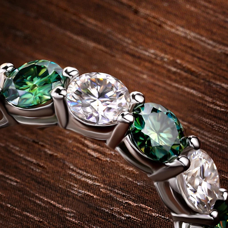 Color Accent Ring — Moissanite, 925 Silver, detail view