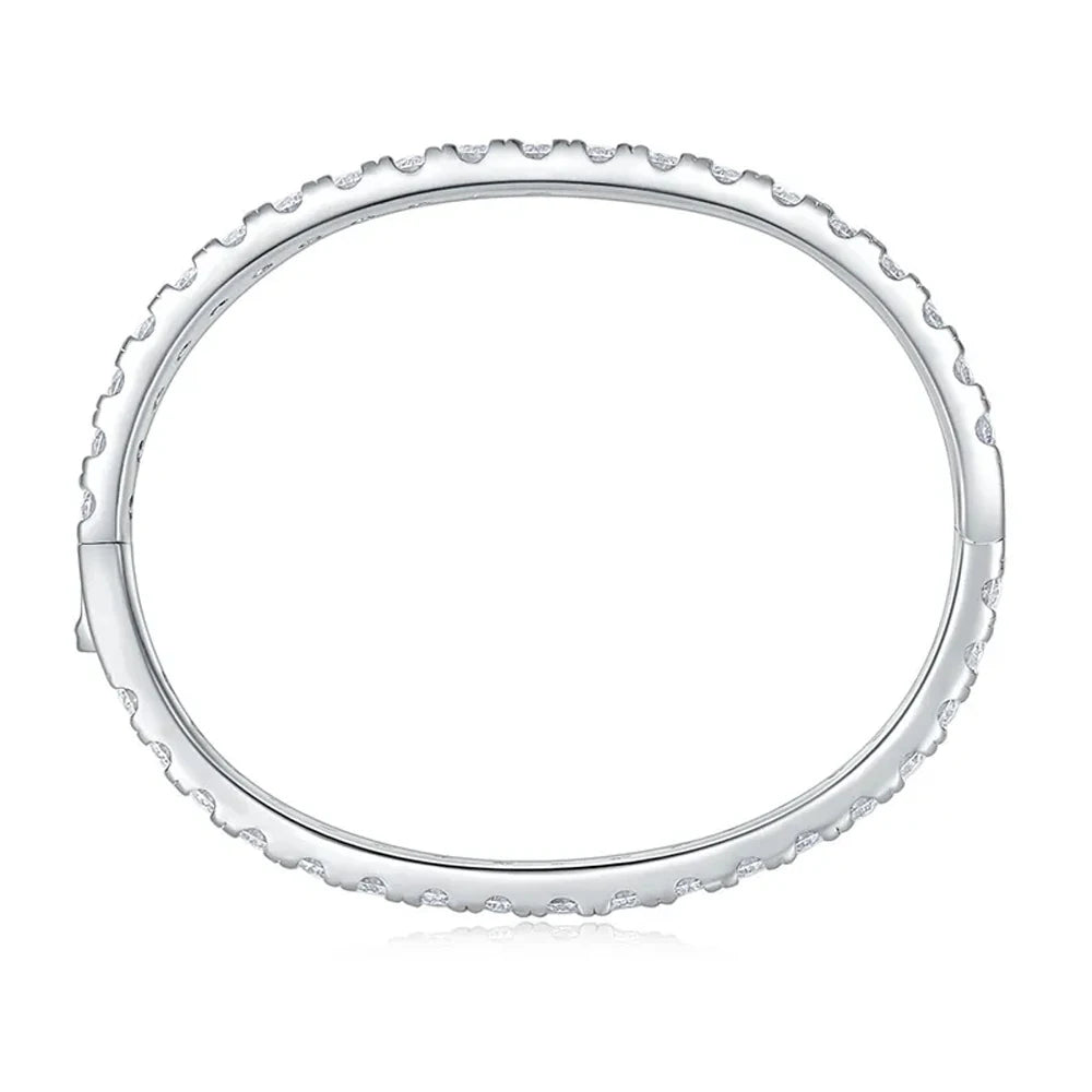 Bangle Bracelet — 4mm Moissanite, 925 Silver, detail view