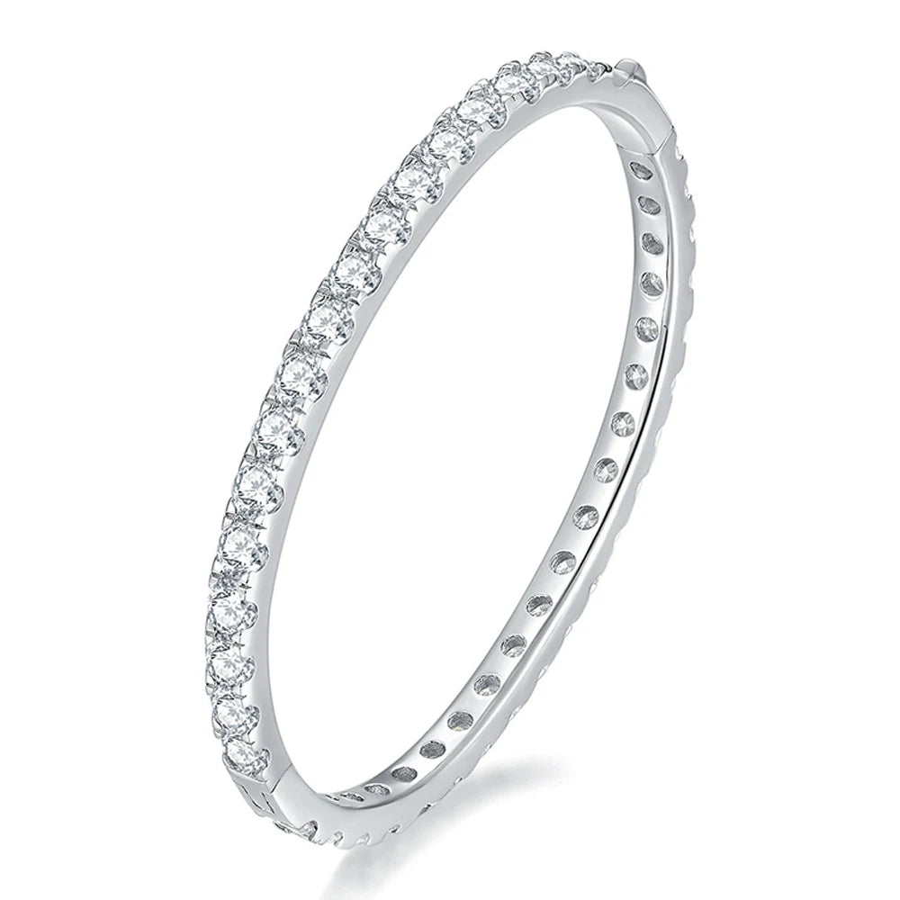 Bangle Bracelet — 4mm Moissanite, 925 Silver, detail view