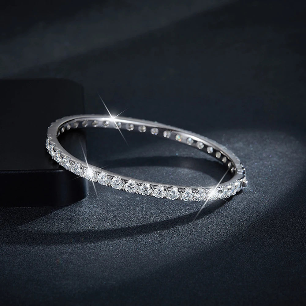 Bangle Bracelet — 4mm Moissanite, 925 Silver, detail view