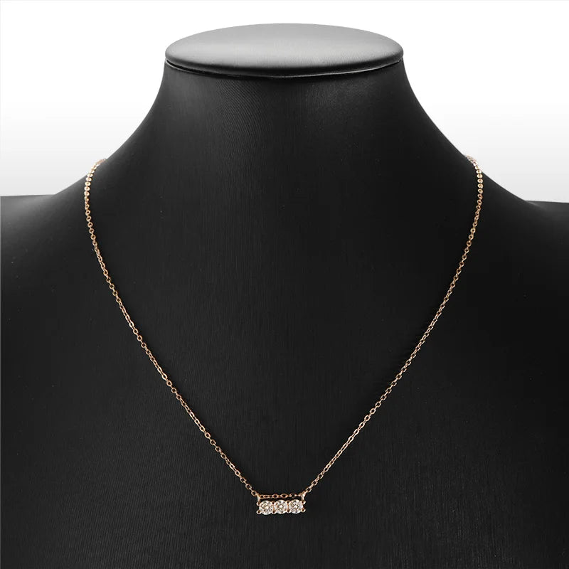 Round Pendant Necklace — 4mm Moissanite, 925 Silver, detail view