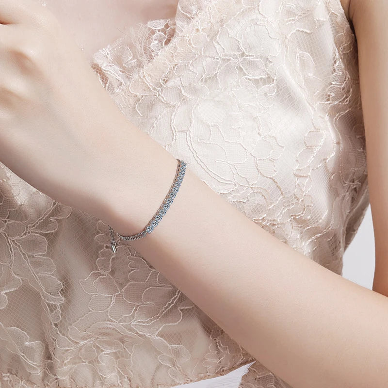 Round-Cut Bracelet — Moissanite, 925 Silver, detail view