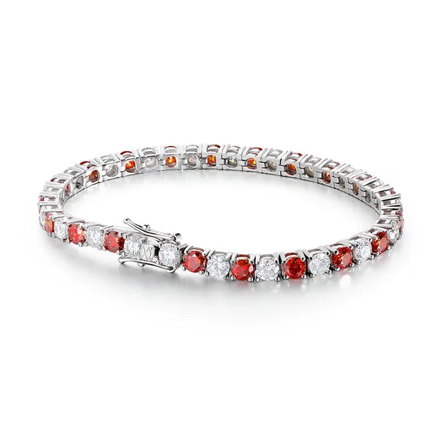 Tennis Bracelet — Round Moissanite, 925 Silver, detail view