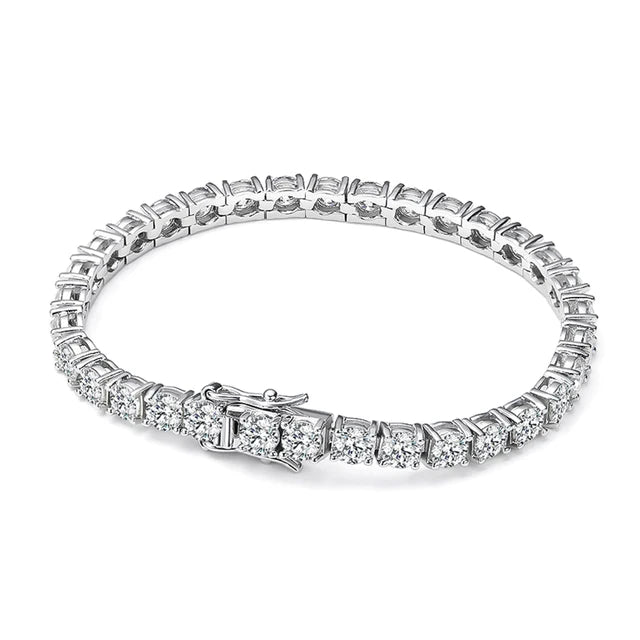 Tennis Bracelet — Round Moissanite, 925 Silver, detail view