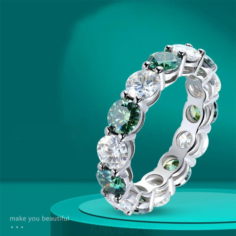 Color Accent Ring — Moissanite, 925 Silver, detail view