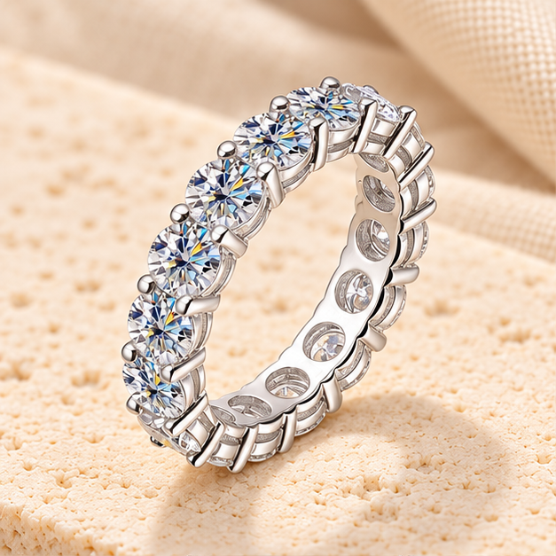 Full-Circle Eternity Band — Moissanite, 925 Silver