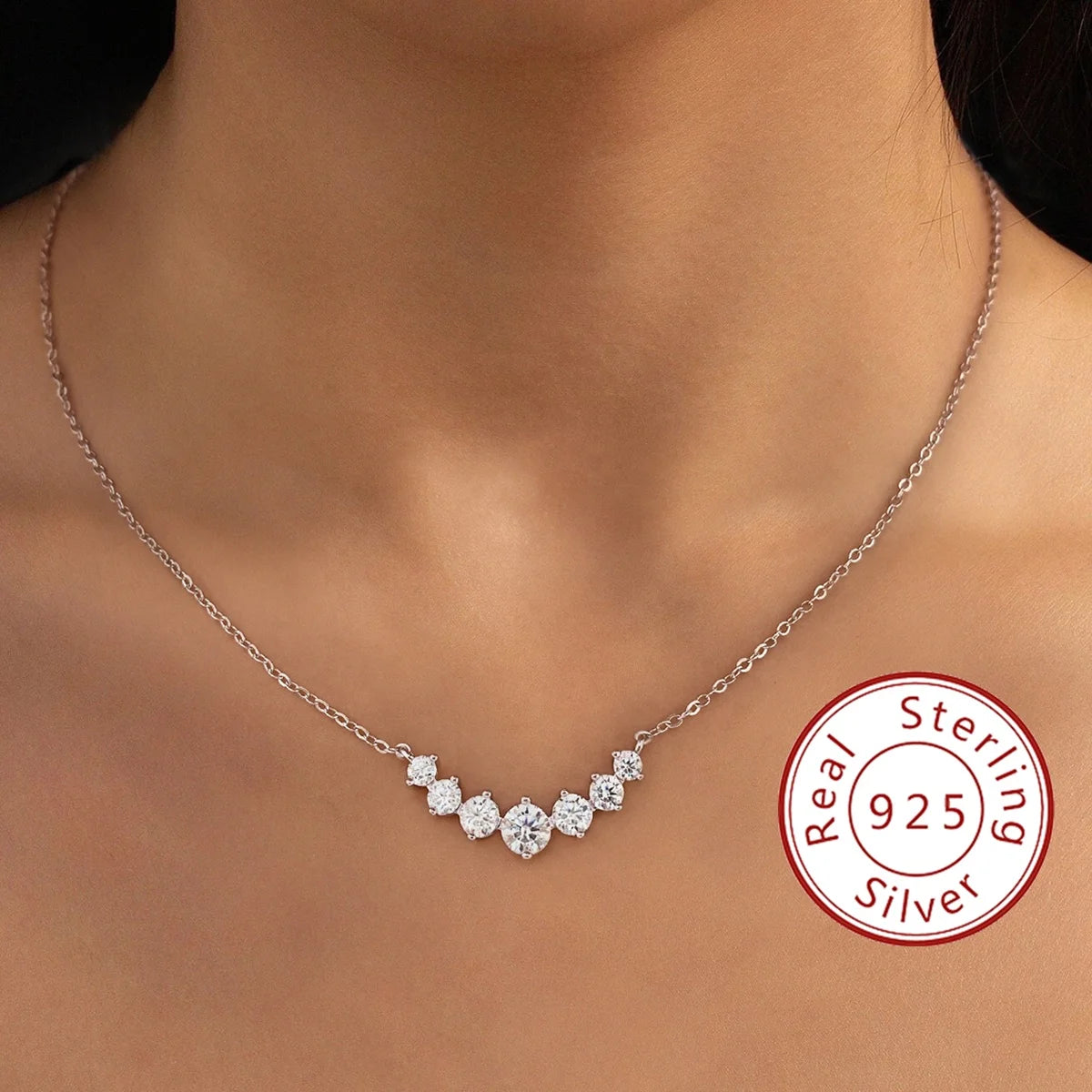 Seven-Stone Pendant Necklace — Moissanite, 925 Silver, detail view
