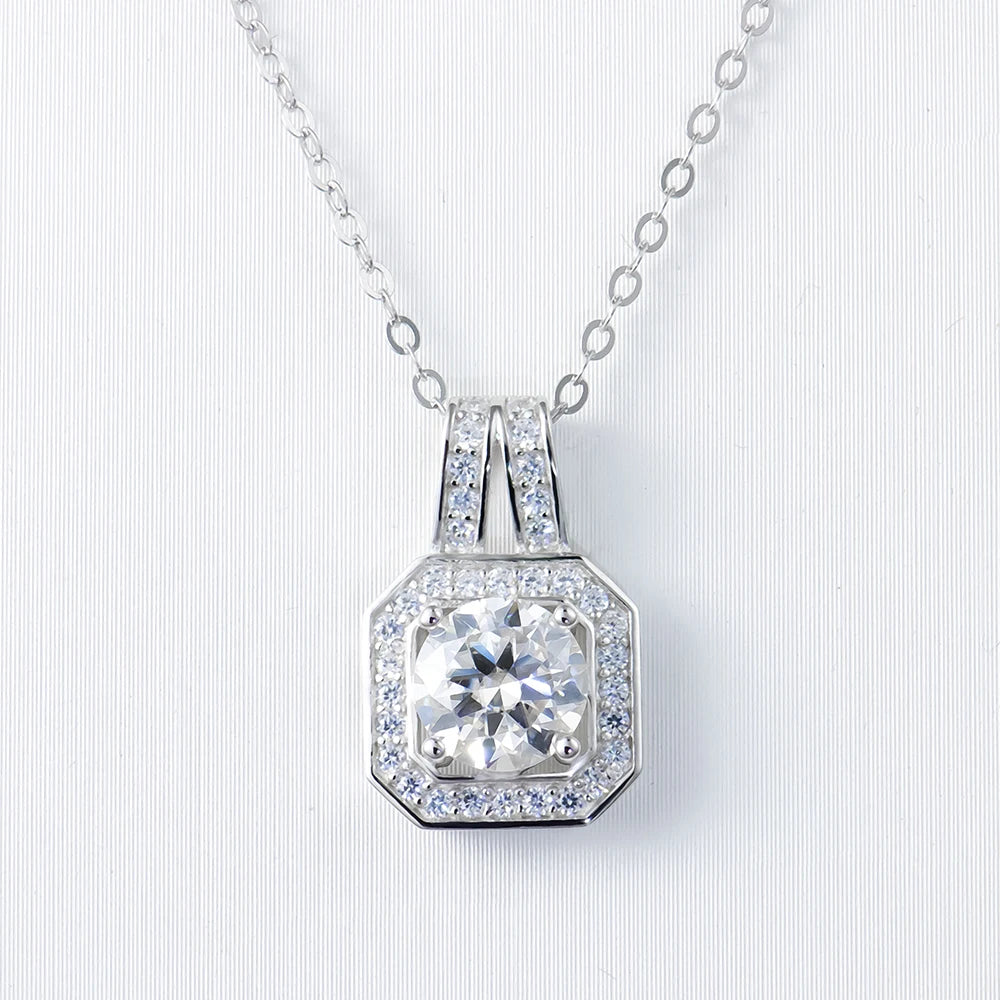 Moissanite Pendant Necklace — 925 Silver, detail view